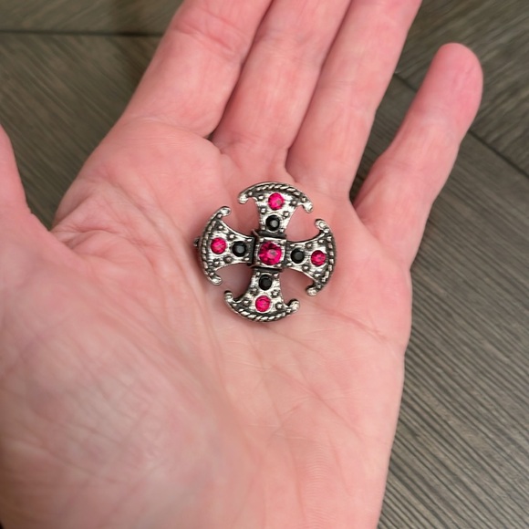 Vintage Style Celtic Maltese Cross with Red & Black Rhinestones - Picture 10 of 13